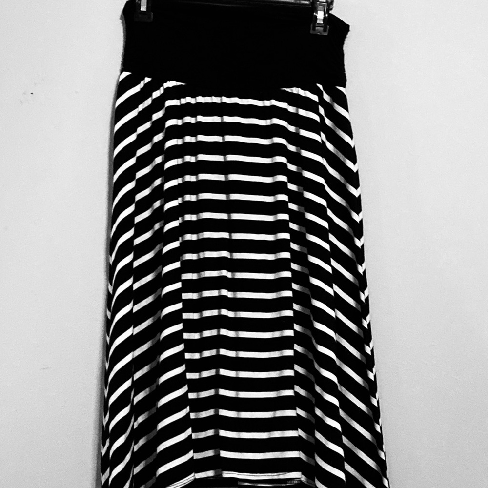AB Studio Black and White Striped Midi Skirt